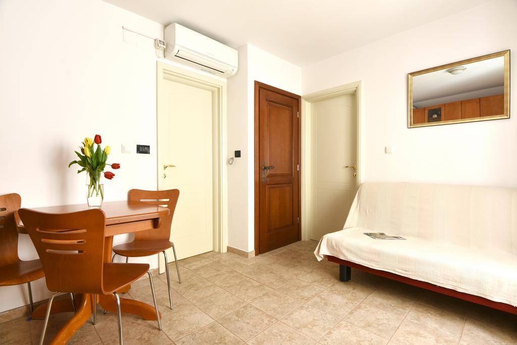 Apartments Kokolo Szybenik Pokój zdjęcie